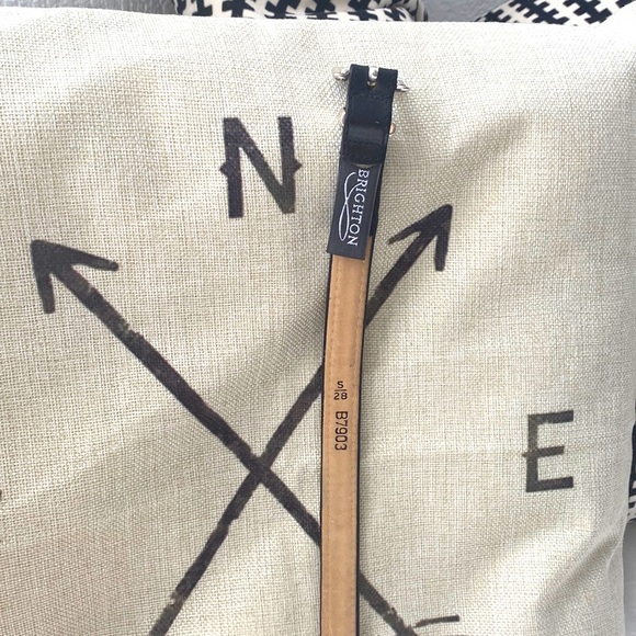 Vintage 90s Brighton belt size S/28. Black leather with animal print inset. - Picture 2 of 2